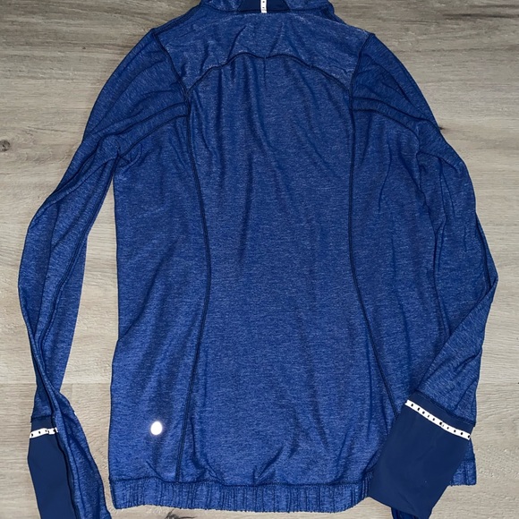 Size 6 lulu lemon - Picture 2 of 3